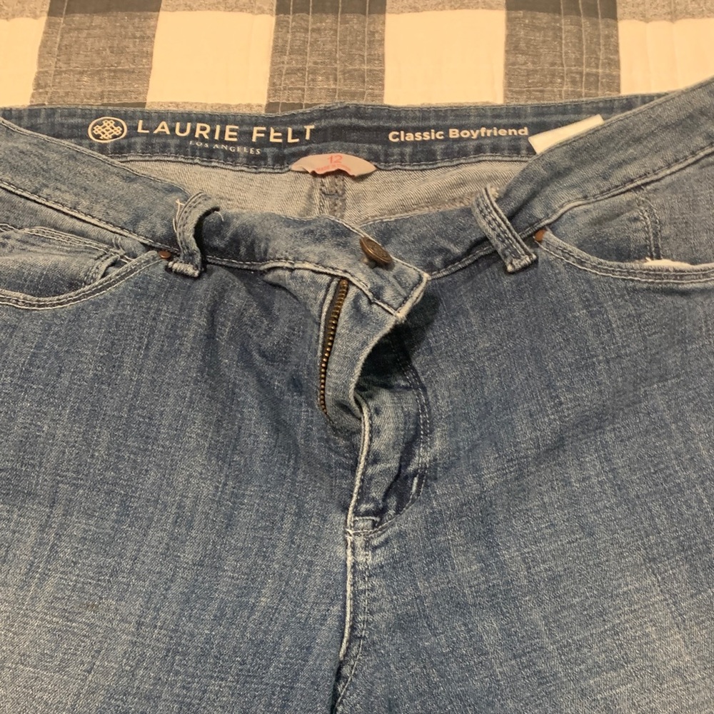 Laurie Felt Light Wash Boyfriend Jeans
